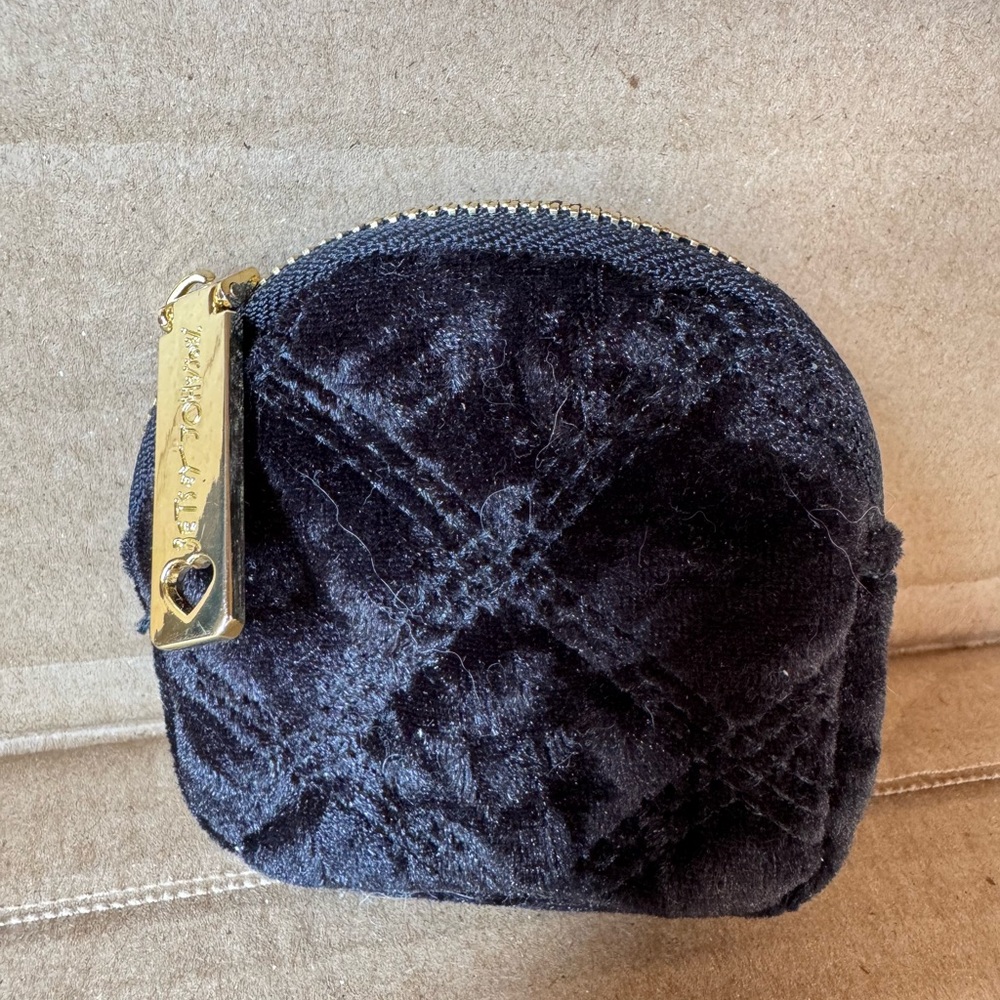 Betsey Johnson Black Velvet Coin Purse